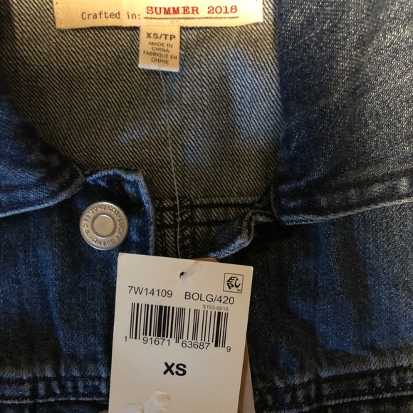 Lucky Brand denim jacket - Picture 2 of 2